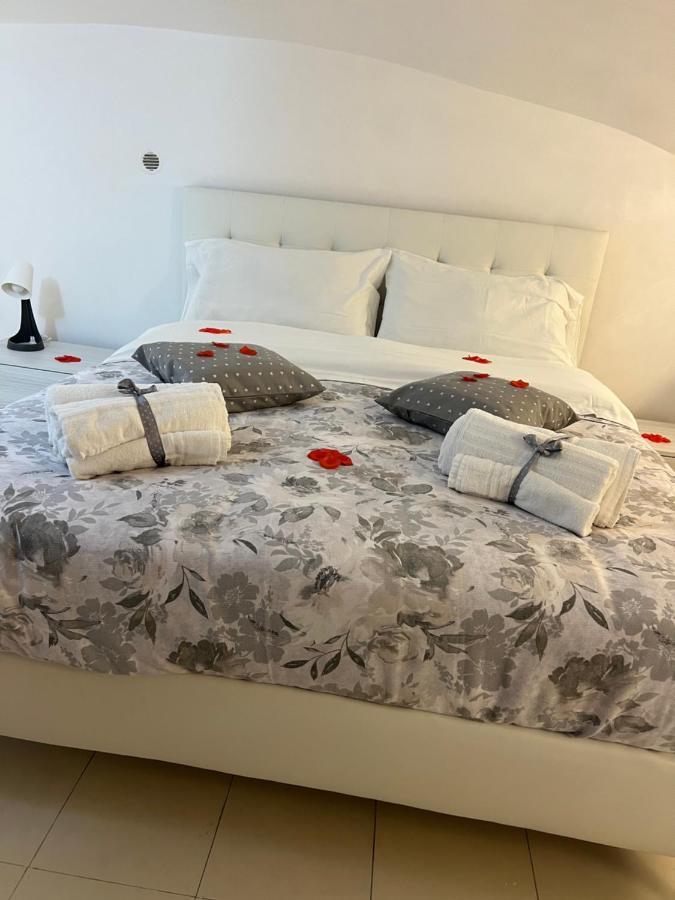 Petite Suite Nápoles Exterior foto