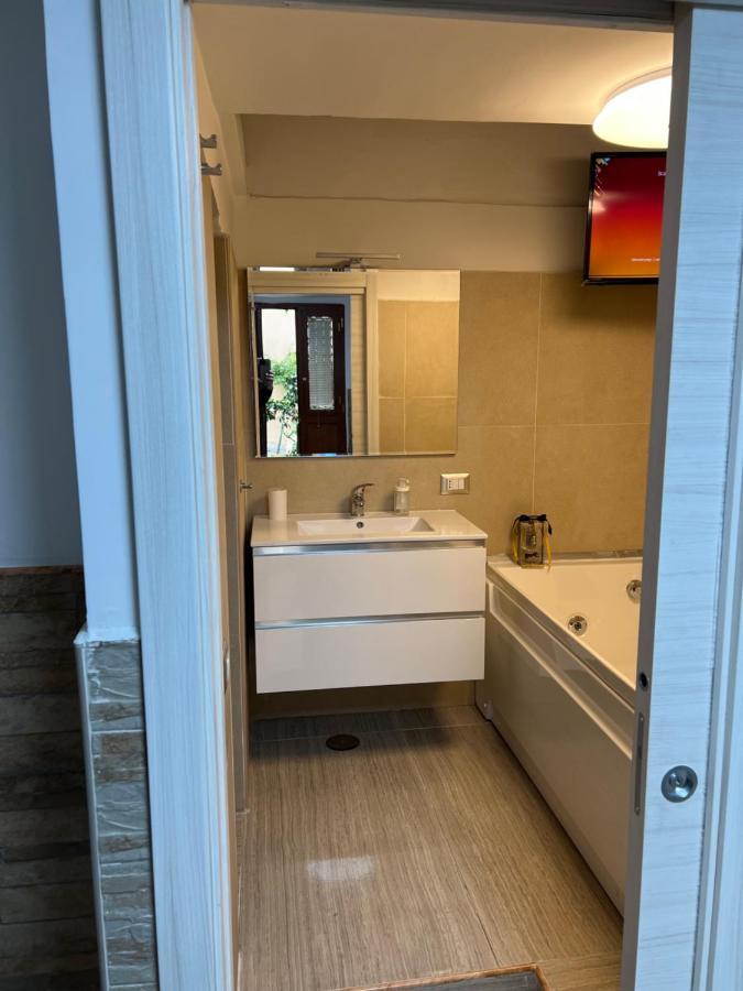 Petite Suite Nápoles Exterior foto