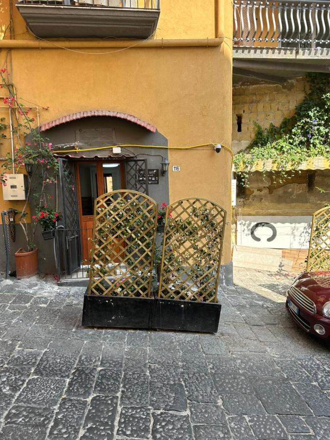 Petite Suite Nápoles Exterior foto