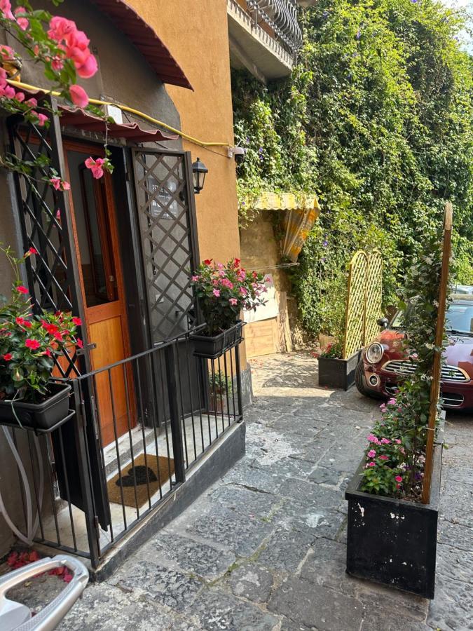 Petite Suite Nápoles Exterior foto